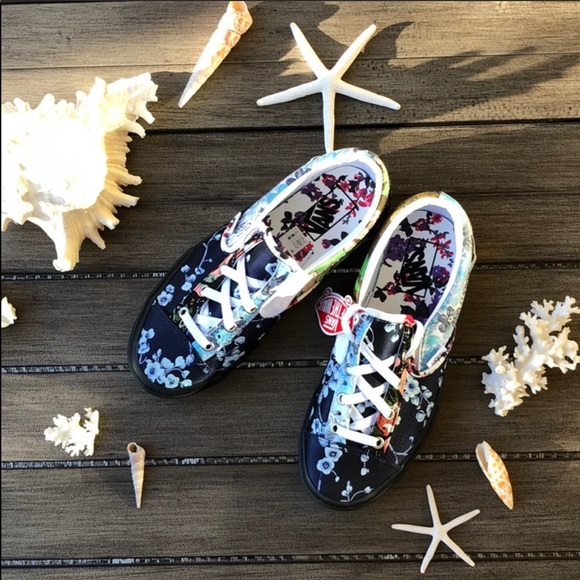 🌴🌼VANS- SLIP ON’S CAP FLORALS SHOES🌼🌴 - Picture 7 of 14